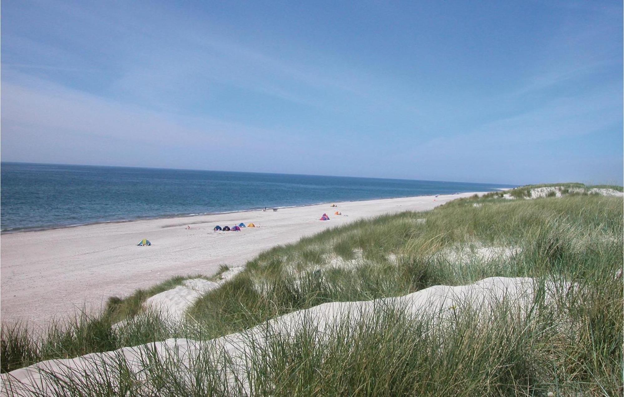 Amazing Home In Hvide Sande With Wifi Bjerregard ภายนอก รูปภาพ