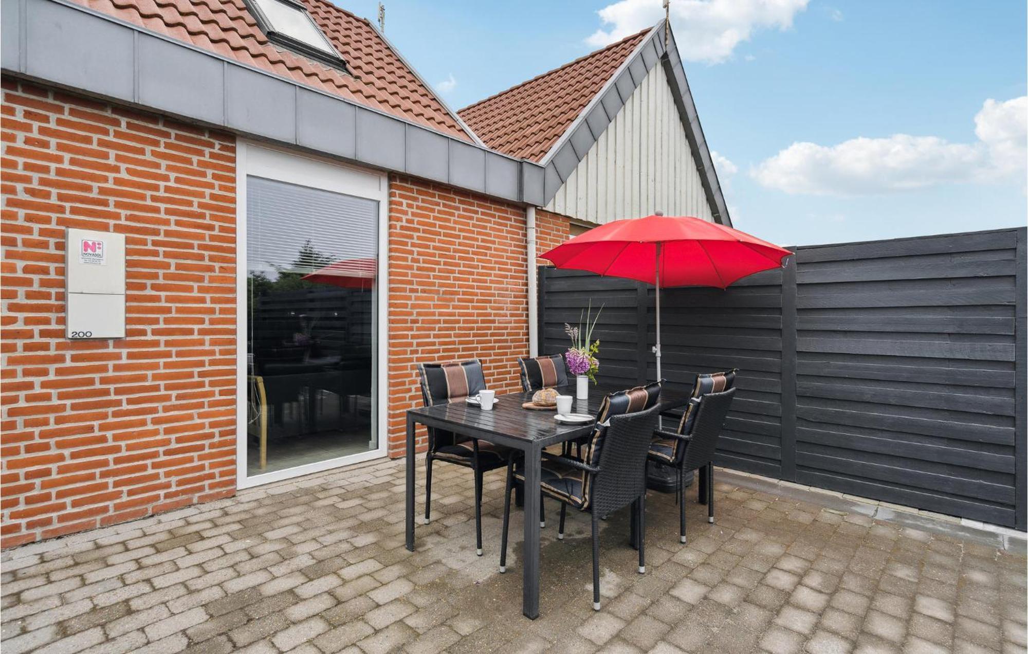 Amazing Home In Hvide Sande With Wifi Bjerregard ภายนอก รูปภาพ